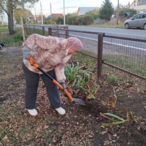Проведение субботника в с.Крапивье