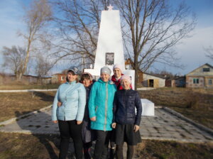 Гости в клубе села Крапивье. Гости в клубе села Крапивье.