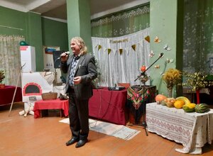 Праздничная программа «Покров встречаем, день села отмечаем!» в доме культуры с.Глебовское.