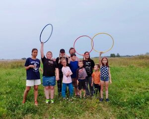 Спортивно-игровая программа ко Дню физкультурника в селе Крапивье