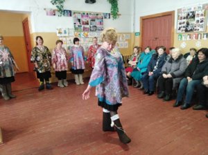 Тематический праздник «Праздник валенка» 
в доме культуры с. Красное
